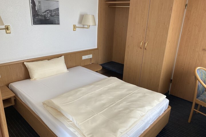 Room 7 of 78