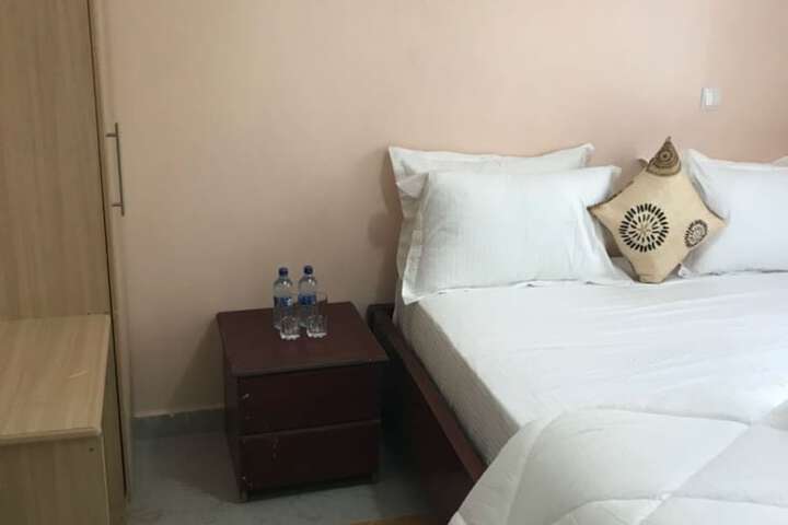 Room 9 of 36