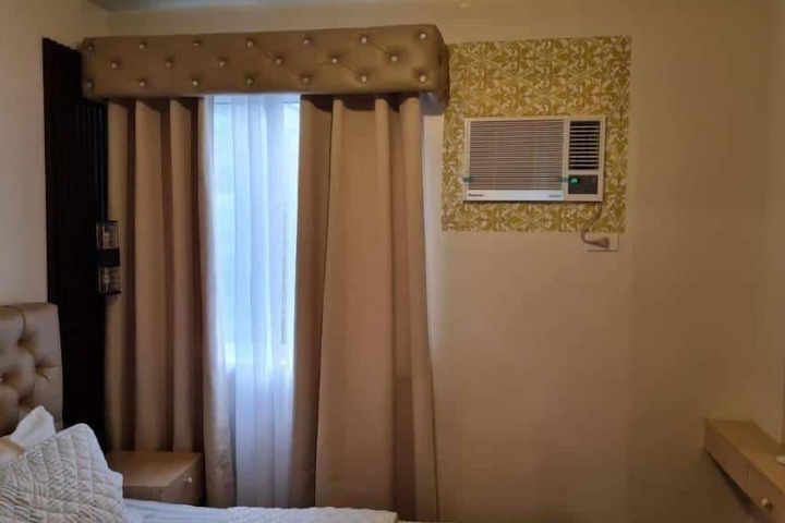 Room 2 of 23