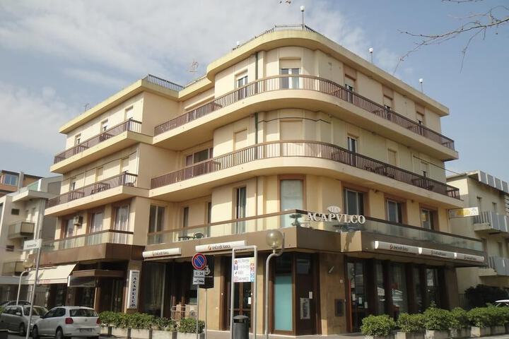 Hotel 8 of 8