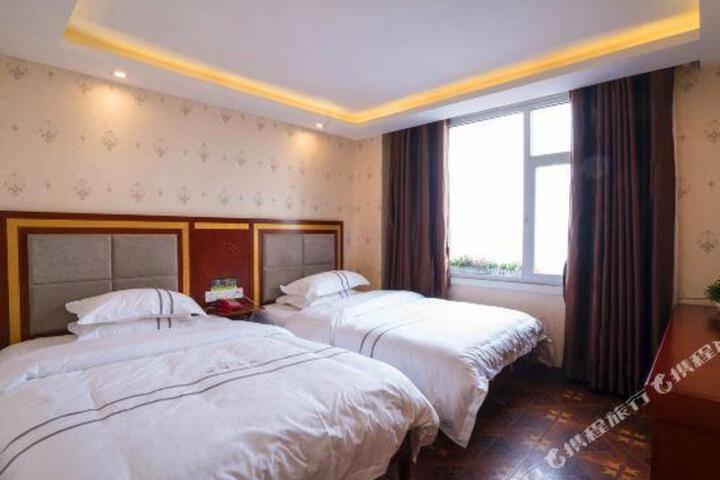 Jufenglou Hotel