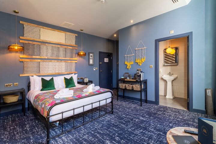 Room 20 of 144