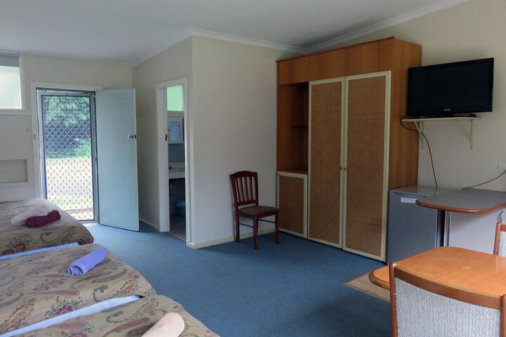 Room 10 of 31