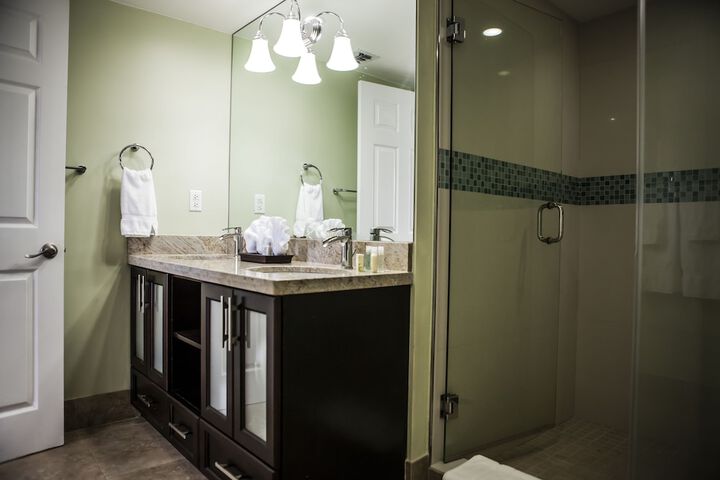 Bathroom sink