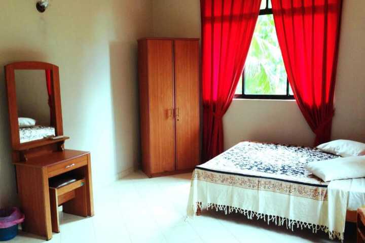 Room 8 of 44