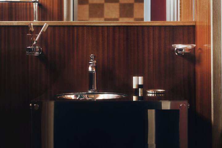 Clean Restrooms
