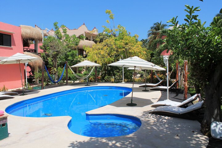 Pool Hotel