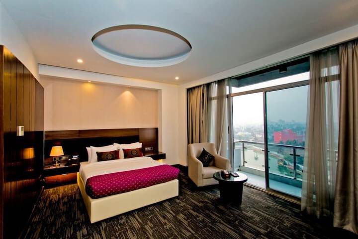 Room 2 of 7