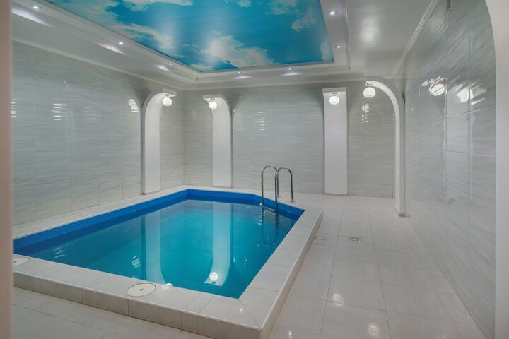 Pool 30 of 75