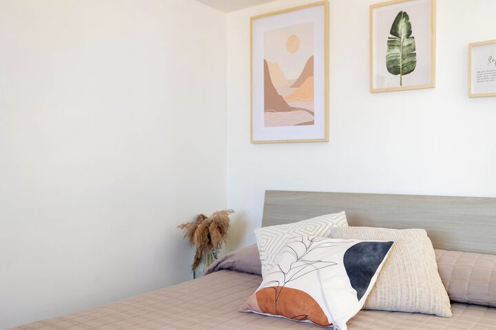 Room 3 of 49
