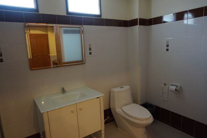 Room 20 of 23