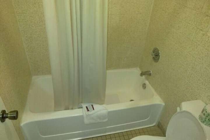 Premium Queen Bed (2 of 6)