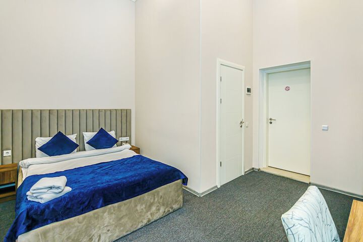 Room 19 of 79