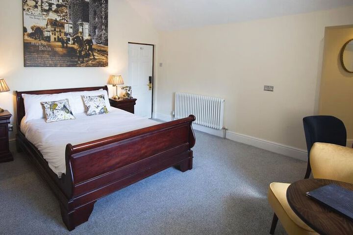 Room 40 of 123