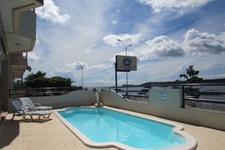 Pool Hotel