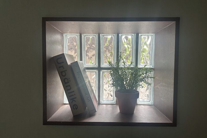 Room 8 of 32