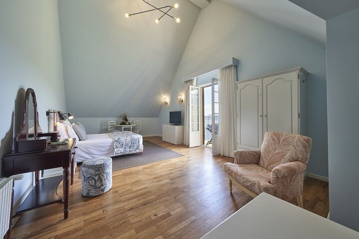 Room 3 of 36