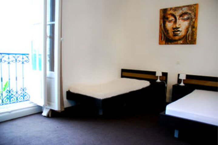 Room 68 of 234