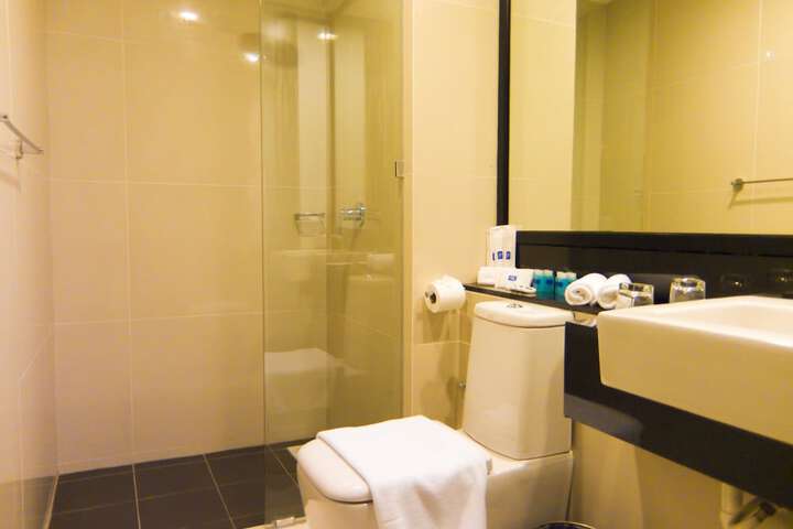 Room 21 of 39