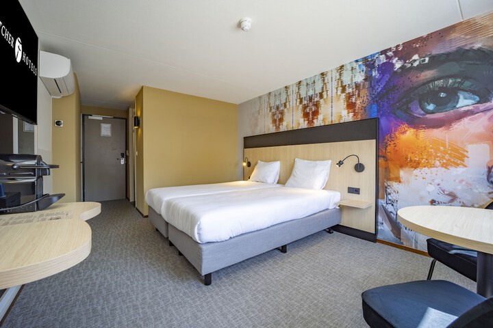 Room 11 of 68