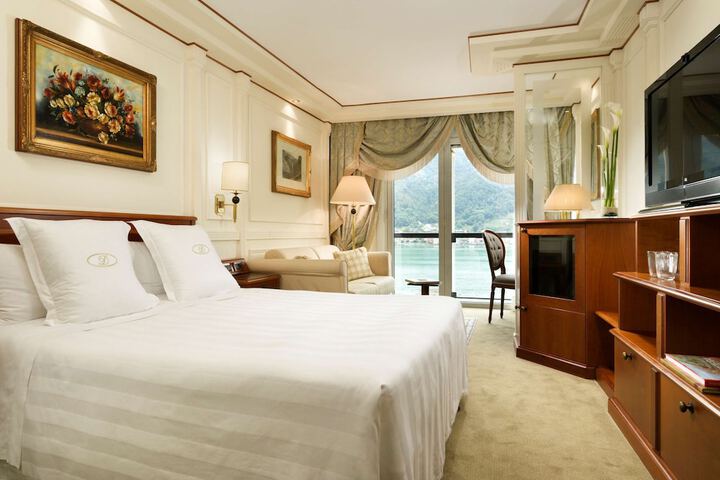 Room 38 of 106