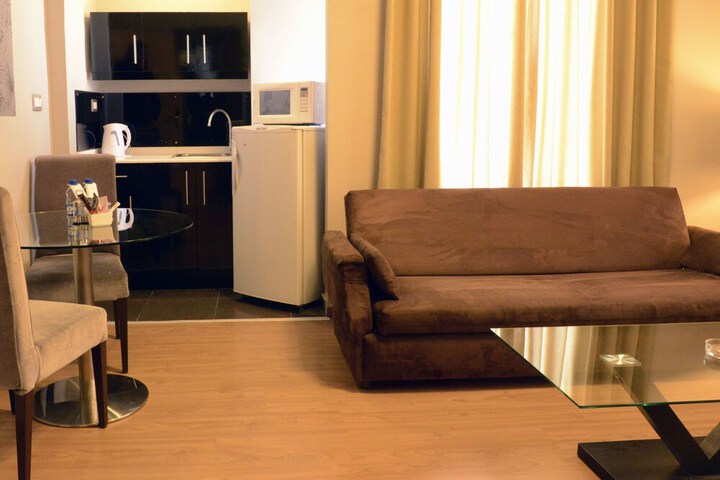 Room 11 of 27