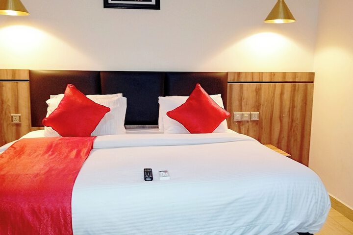 Room 13 of 78