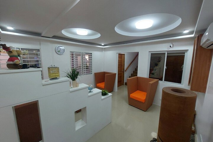 Room 10 of 33