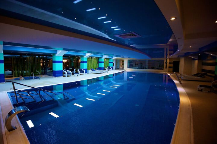 Pool 32 of 84