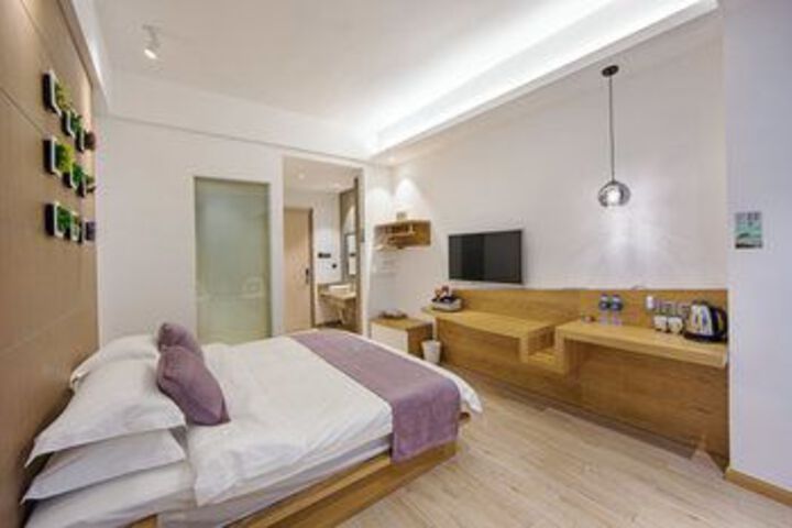 Room 74 of 156