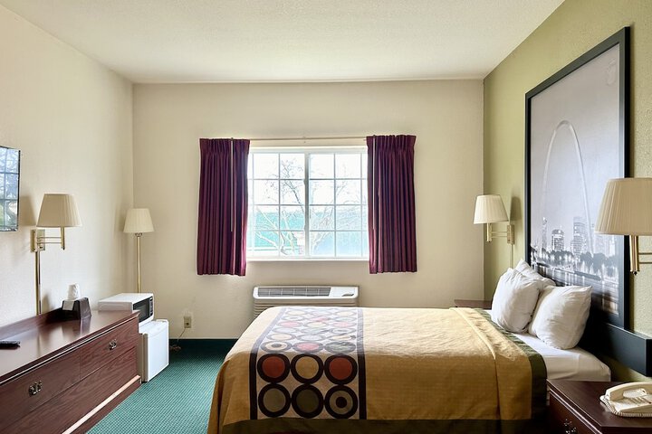 Standard Room, King or Two Doubles (1 of 8)