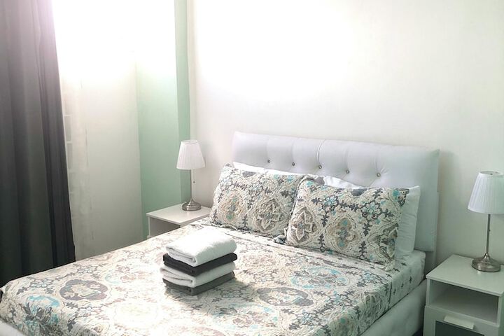 Room 12 of 37