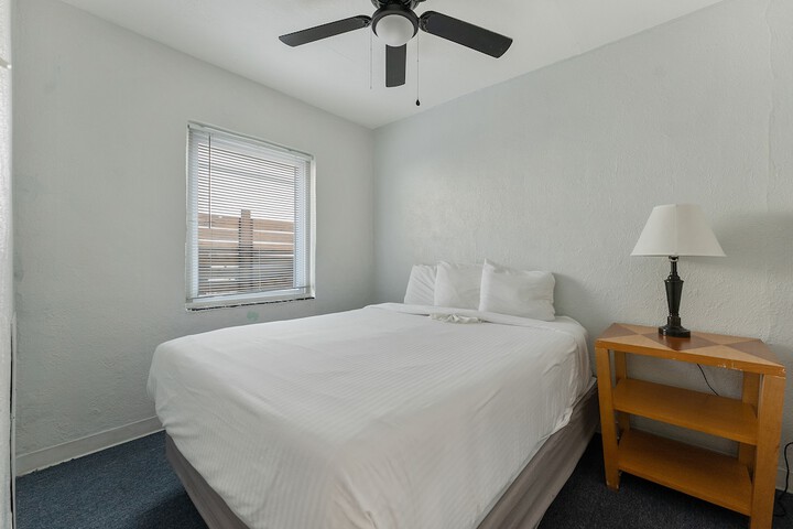 Room 2 of 39