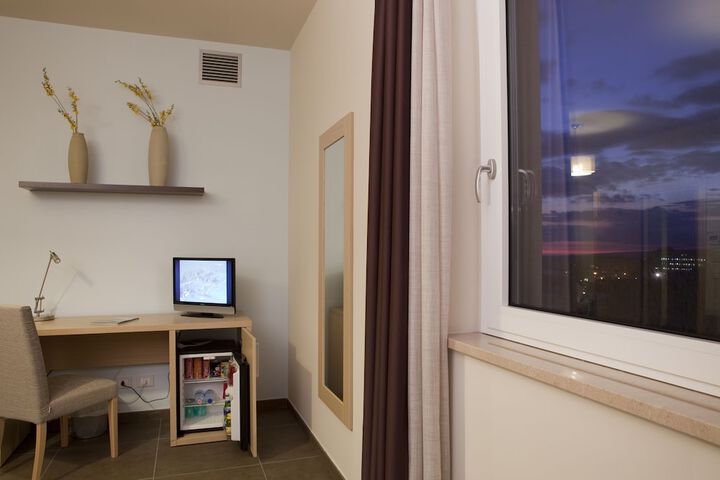Room 31 of 59