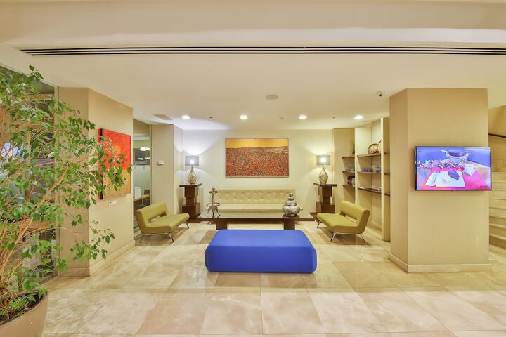 Hotel Interior 13 of 133