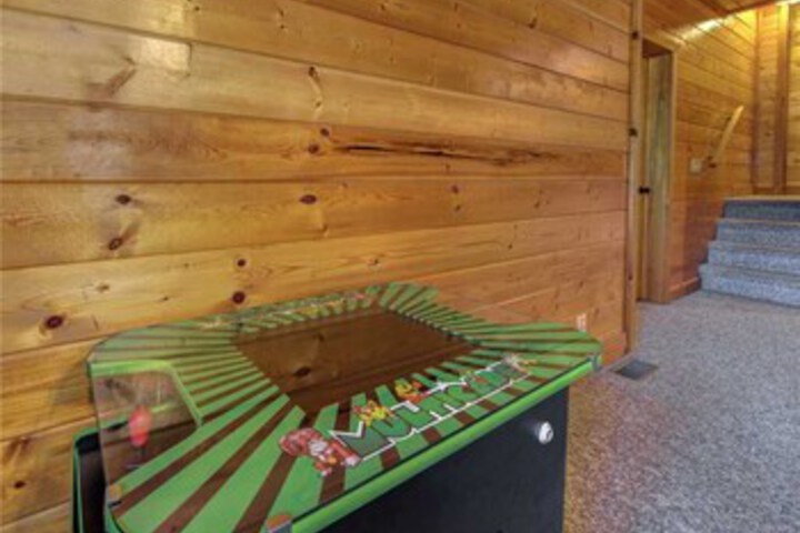 Room 15 of 36