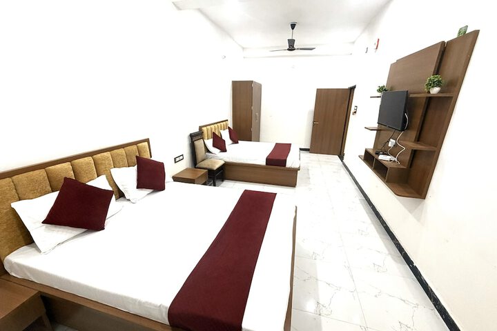 Room 6 of 71