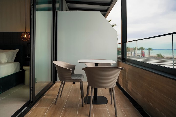 Terrace/Patio 175 of 177