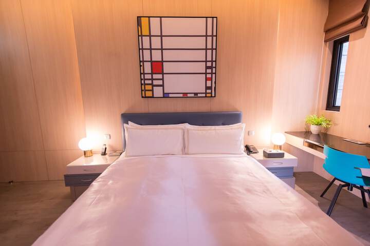 Room 28 of 71
