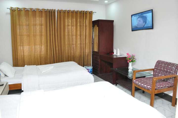 Room 16 of 42