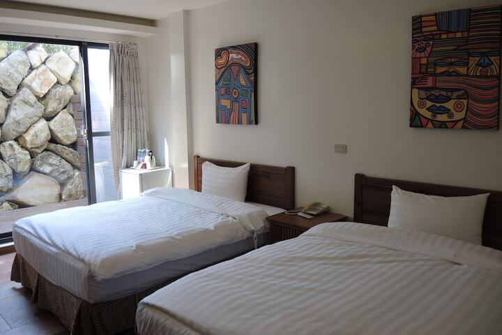 Room 3 of 74