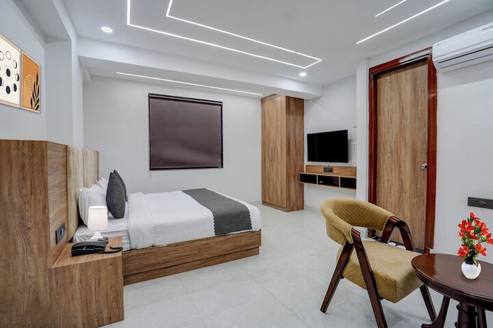 Room 37 of 47