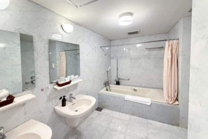 Bath Photo