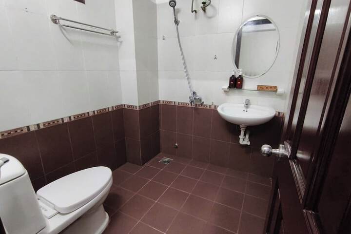 Room 12 of 15