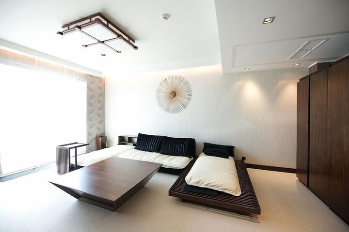 Room 19 of 56