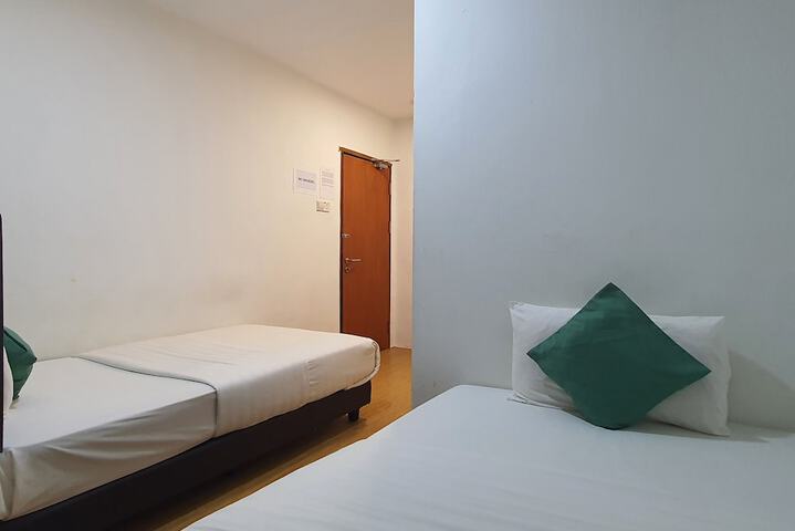 Room 14 of 35