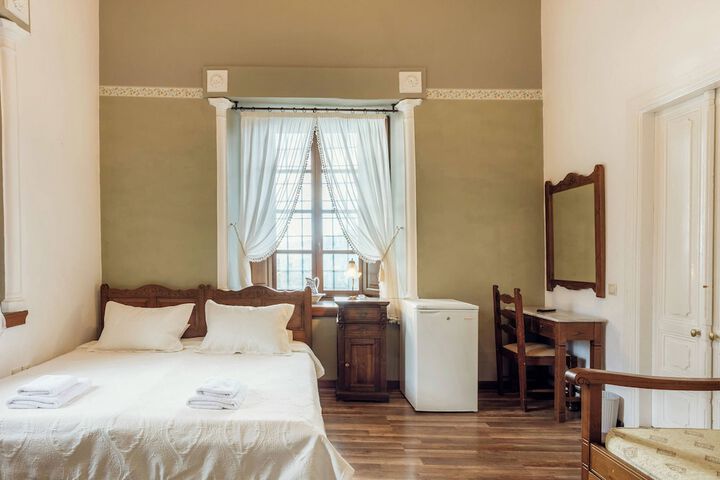 Room 8 of 46