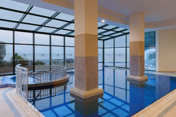Pools & Facilities