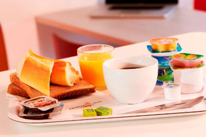 Breakfast/Coffee Service 14 of 31