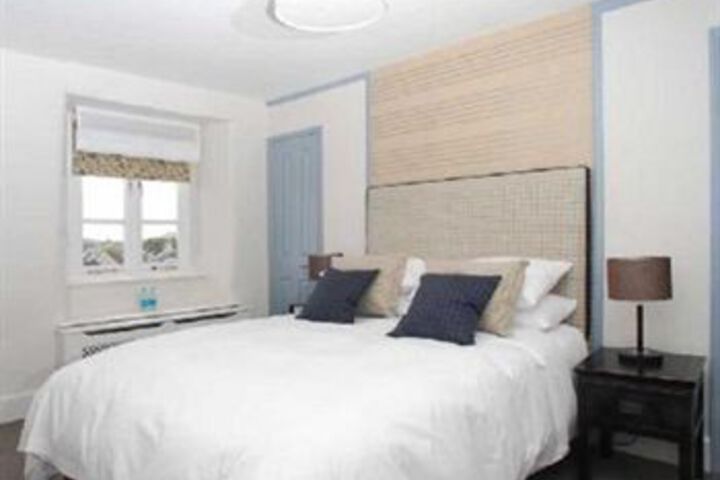 Room 3 of 5